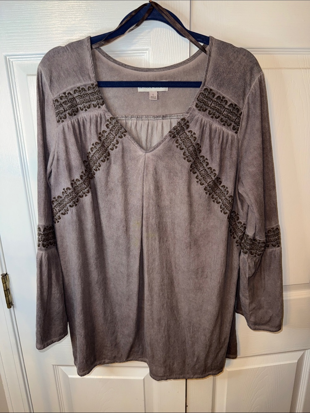 Knox Rose Gray Embroidered V-Neck Tunic